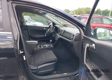 2017 Kia Sportage Lx z USA, uszkodzony, nr VIN KNDPM3AC9H7066790